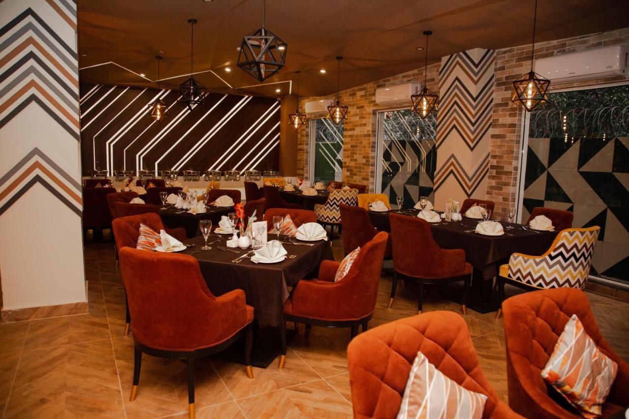 Belmorris Hotels & Resorts ملتان المظهر الخارجي الصورة